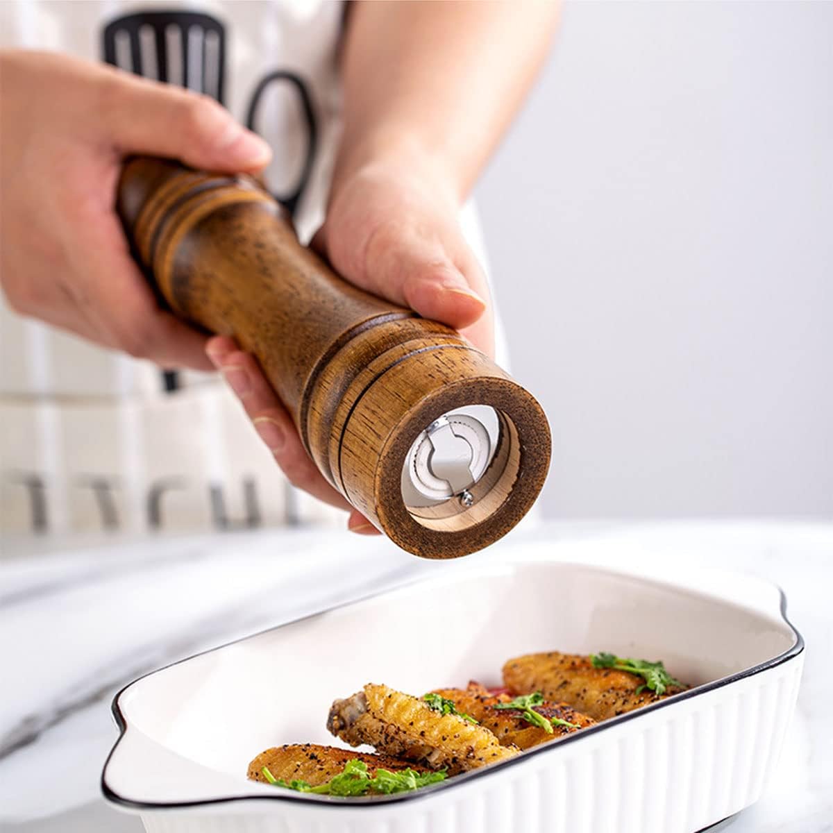 Pepper Mill, Salt Mill, Pepper Mill, Solid Wood Pepper Mill with Adjustable Ceramic Grinder Strong 8 Inches