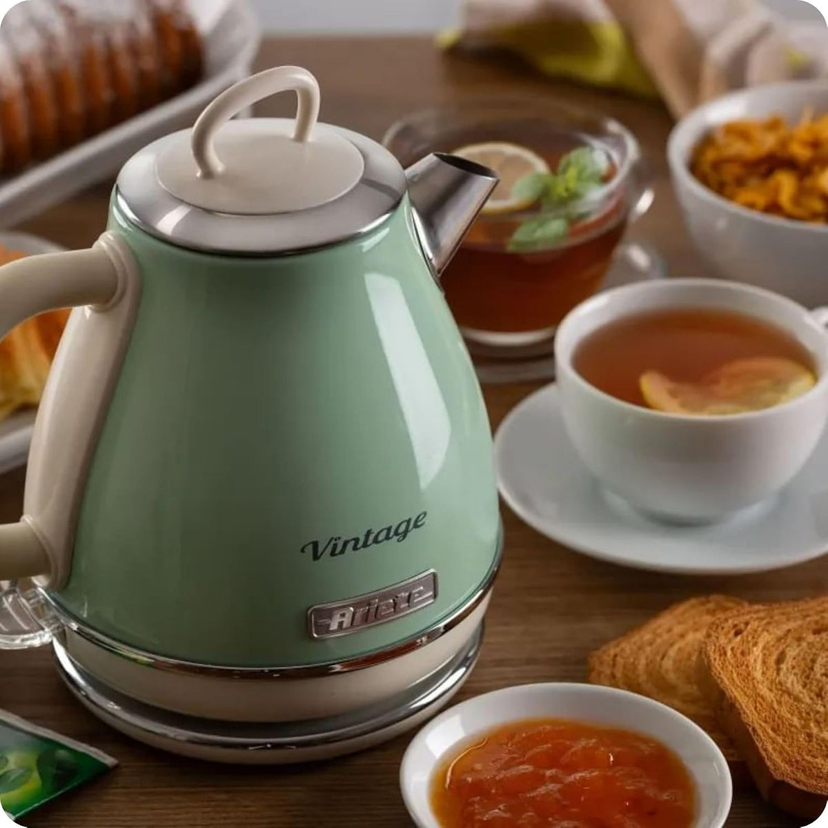Ariete Vintage 2868 Kettle with Cordless Base 360° Automatic Shut-Off, Capacity 1 L, Stainless Steel, 1600 W, Green