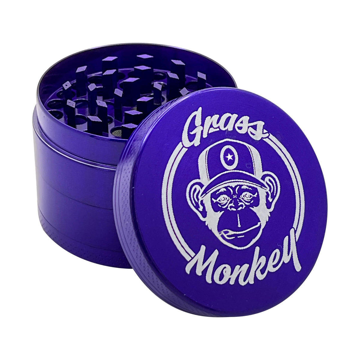 Basic Metal Grinder - 4 Pieces, Diameter 5.5 cm, Green, Robust Herb Grinder with Pollen Strainer and Shovel, Compact and Durable